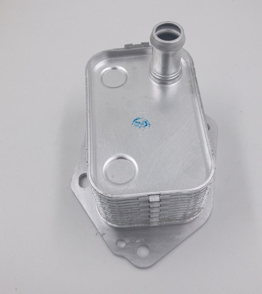 Enfriador de aceite para motor 264102A300 26410-2A300 Hyundai Kia 2010-2015