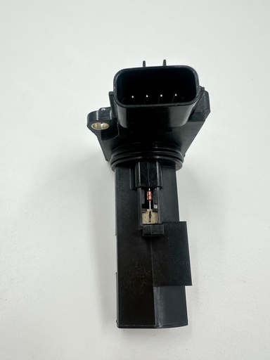 [MR985187] Sensor de flujo de masa de aire (MAF – Mass Air Flow Sensor)	MR985187		2002-2016	Mitsubishi	Motores 1.5 1.8 2.0 2.4 3.8